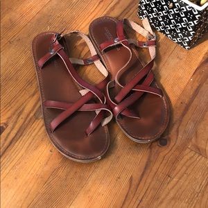 Mahogany color strappy sandals.